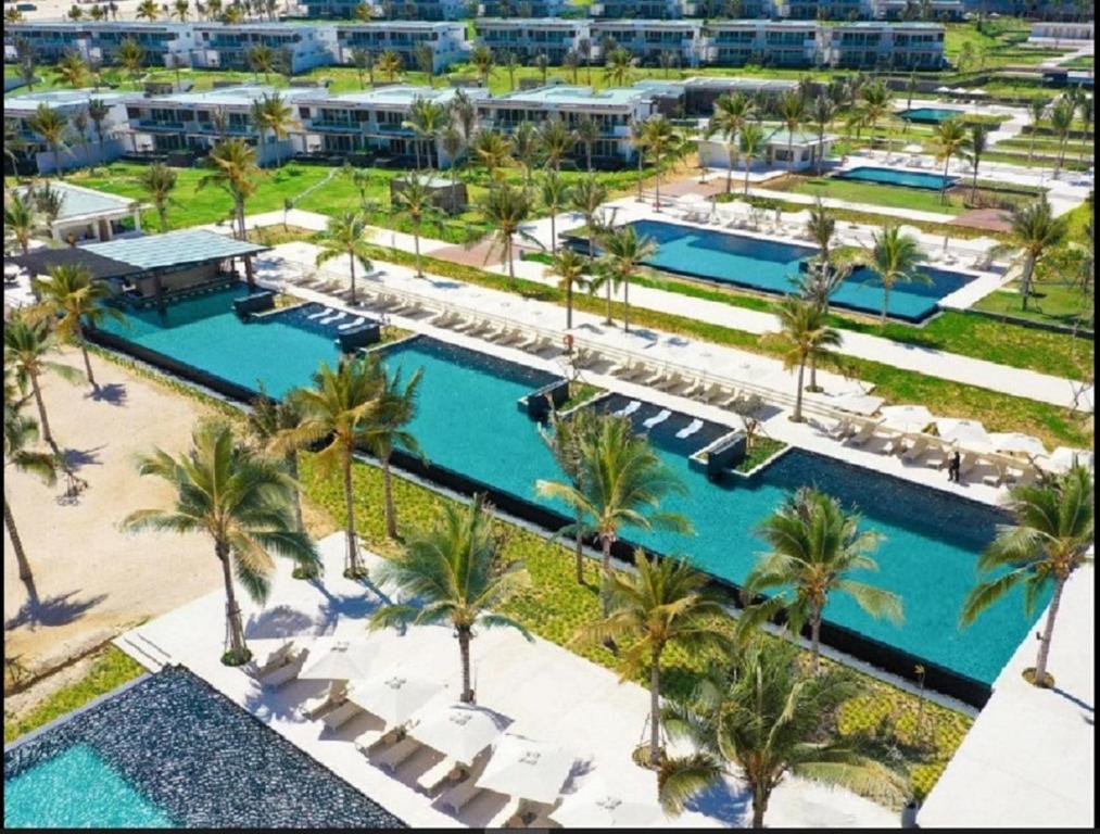 Bazén v ubytování Alma resort nebo v jeho okolí