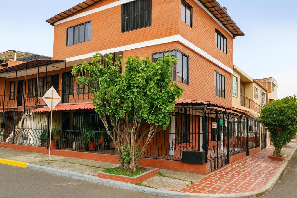 a building on the side of a street at Apartamentos cerca a canchas Panamericanas Barrio Olimpico - Luxury Apartments in Cali
