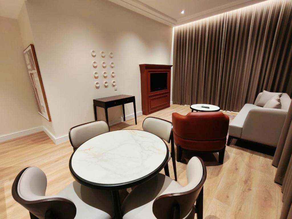 Baithans 24 Furnished Apartments Hotel LLC - Resim 14