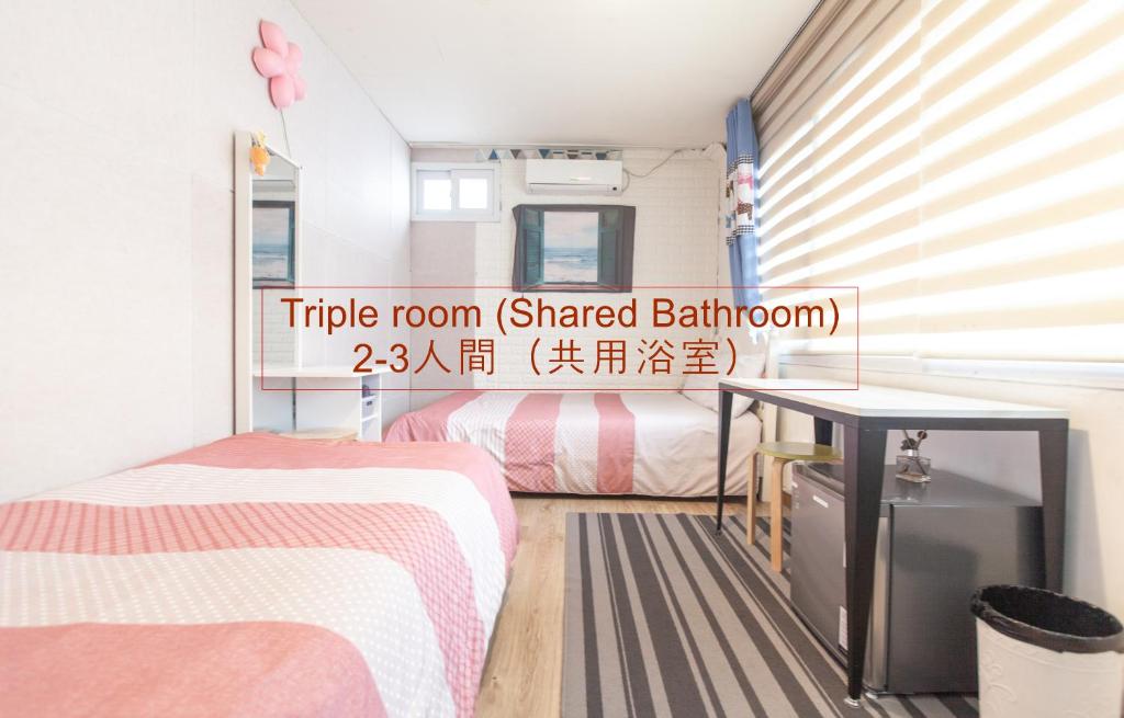 Hongdae Style Guesthouse - Habitación Triple Con Baño Compartido