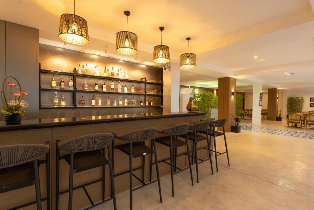 XL PATONG Hotel - Resim 39