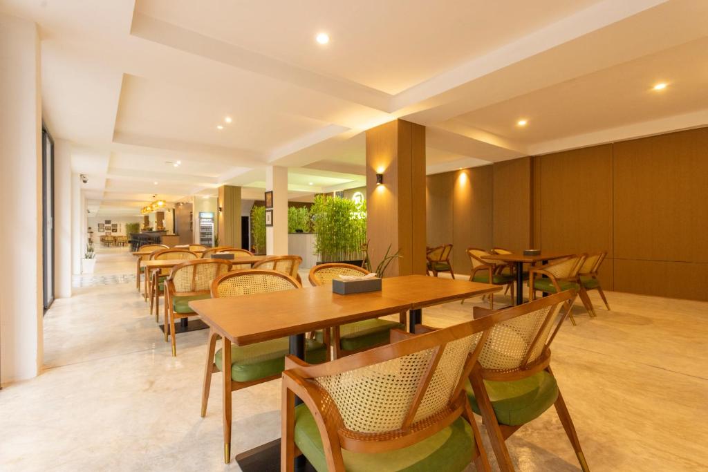 XL PATONG Hotel - Resim 3