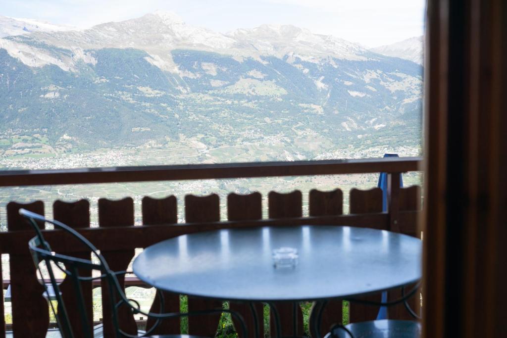 Hôtel Chalet Royal - Resim 14