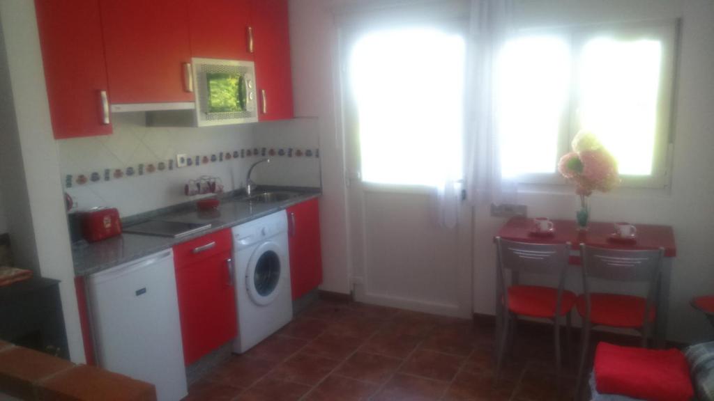 Kuchyň nebo kuchyňský kout v ubytování Apartamentos Labana