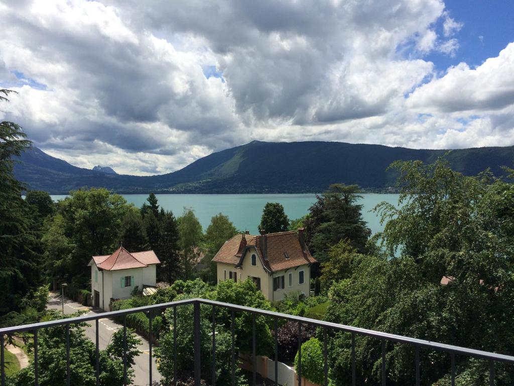 Photo de la galerie de l'établissement Appartement Bel Azur, à Veyrier-du-Lac