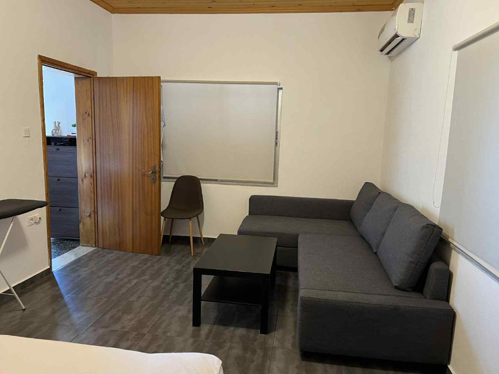 Area soggiorno di Makri Vacation House