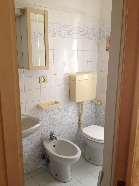 A bathroom at Juliet Room