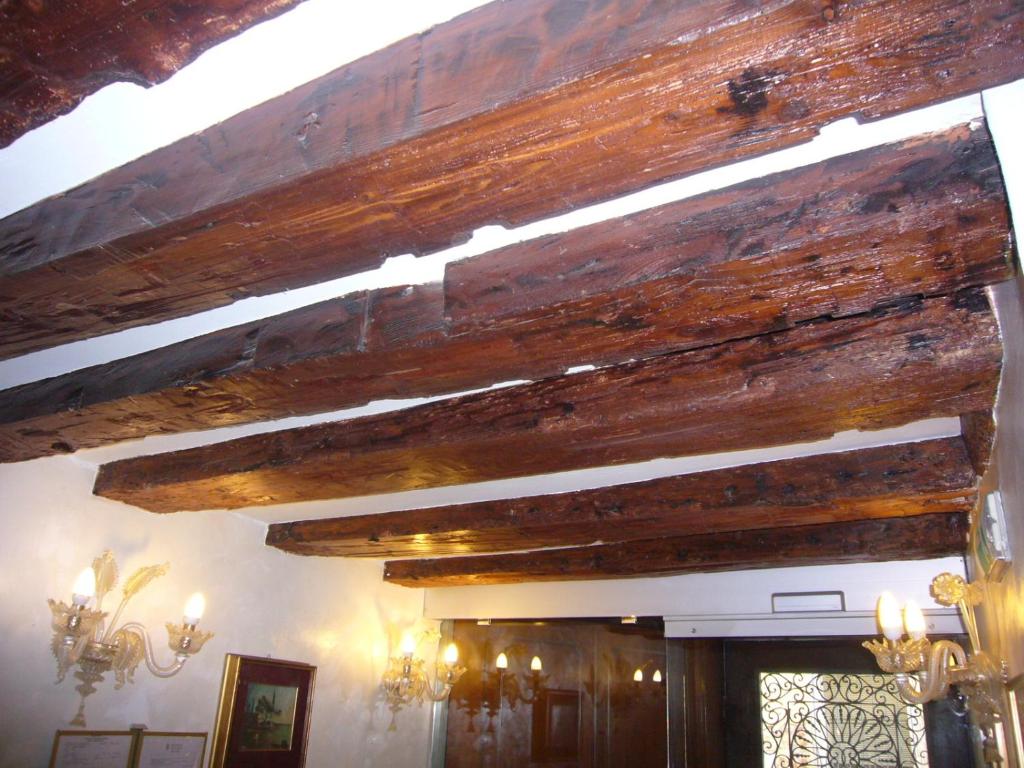 Fotografie z fotogalerie ubytování Hotel Locanda Canal v Benátkách