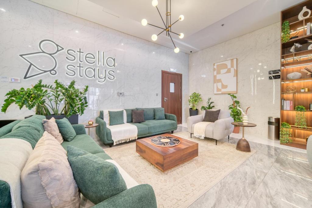 Stella Stays Lana Tower - Resim 20