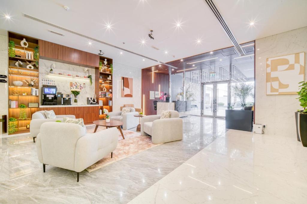 Stella Stays Lana Tower - Resim 13