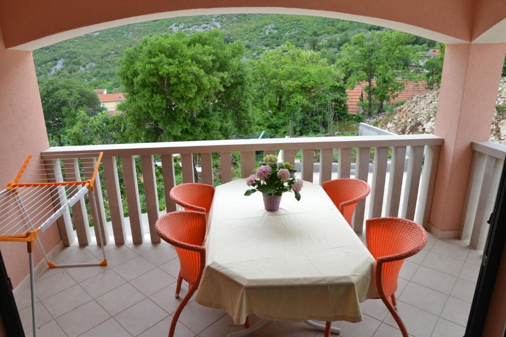 Villa Marina - Appartamento Con Mountain View