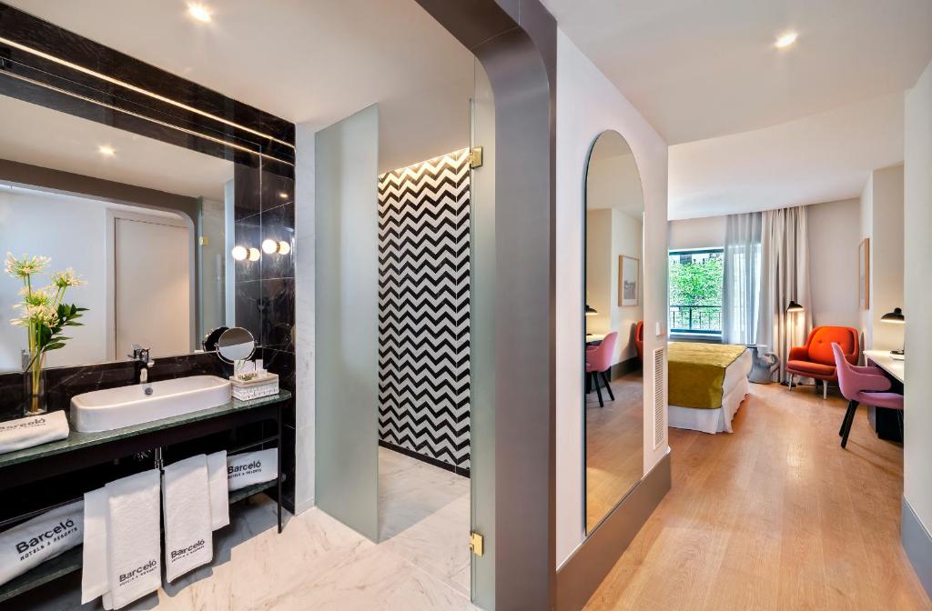 Barceló Torre de Madrid - Resim 39