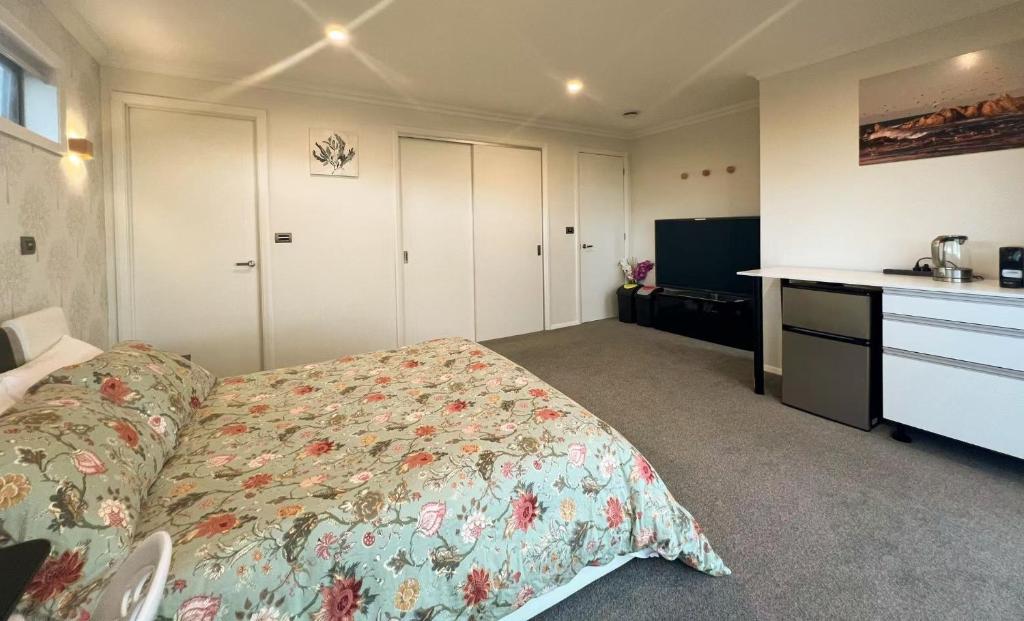 Lake view, private access room & private Bathroom - Resim 10