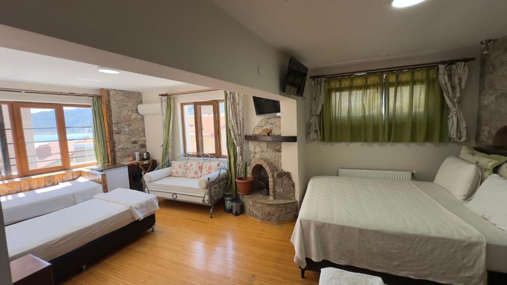 Fulya Pension - Triple Room With Mountain View