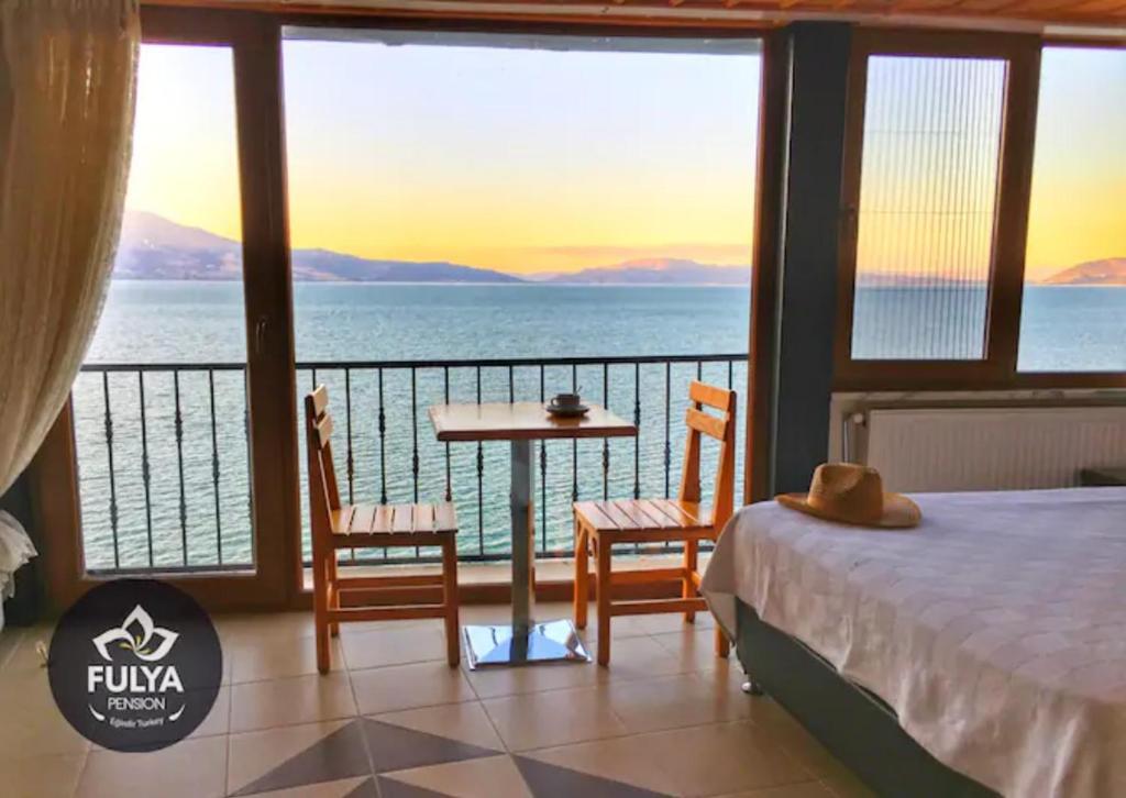Fulya Pension - Comfort Double Room With Lake View