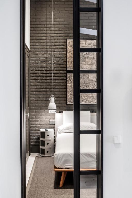 Midtown Apartments - 13