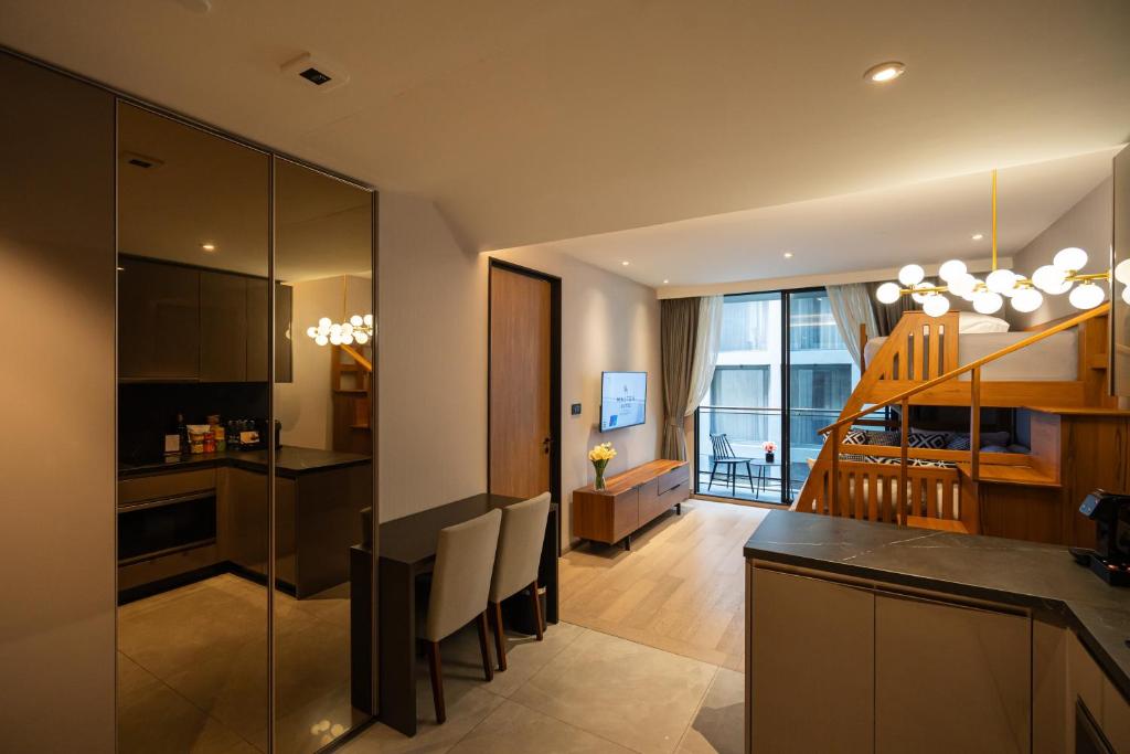 Walton Suites Sukhumvit - Resim 4
