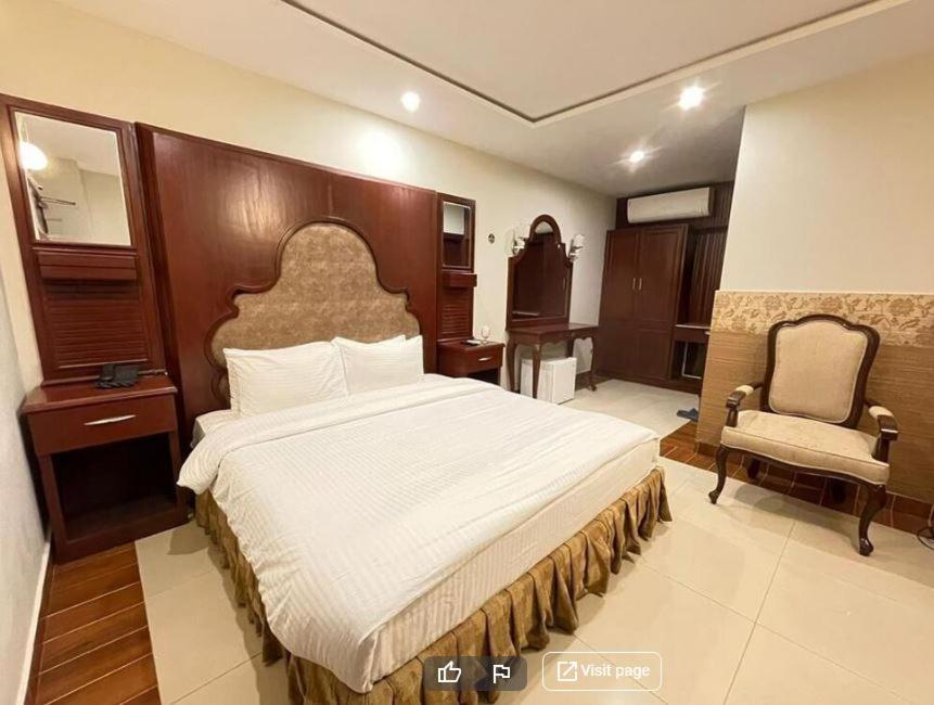 AL NOOR HOTEL