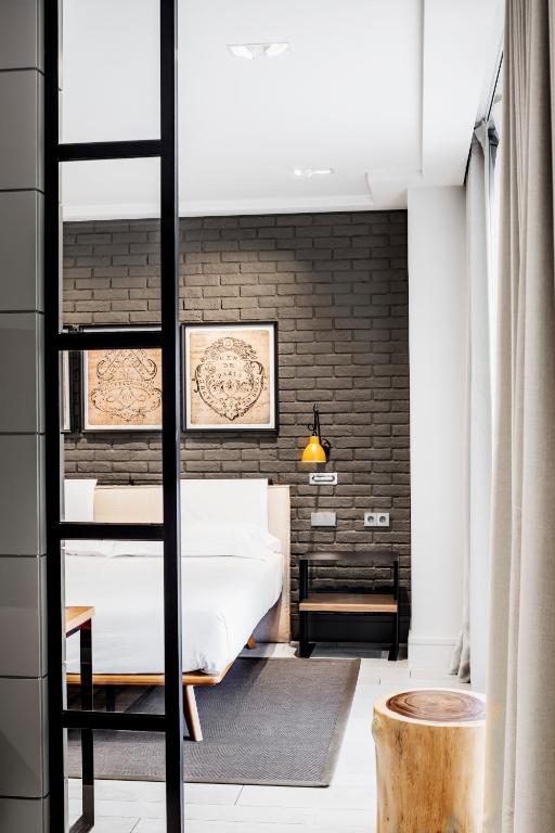 Midtown Apartments - 3