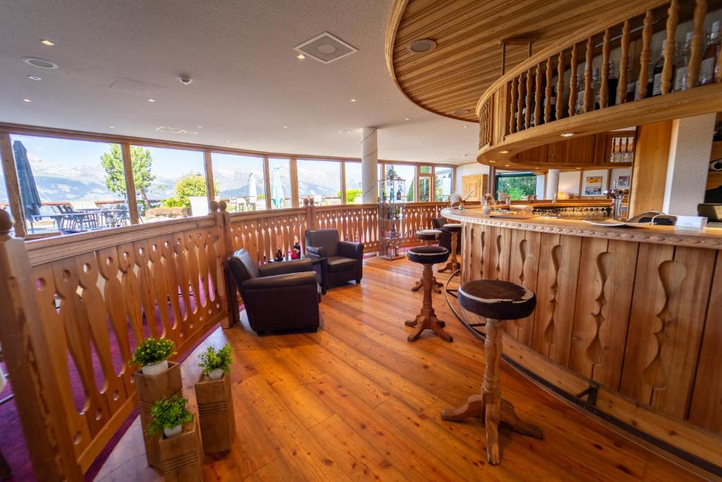 Hôtel Chalet Royal - Resim 22