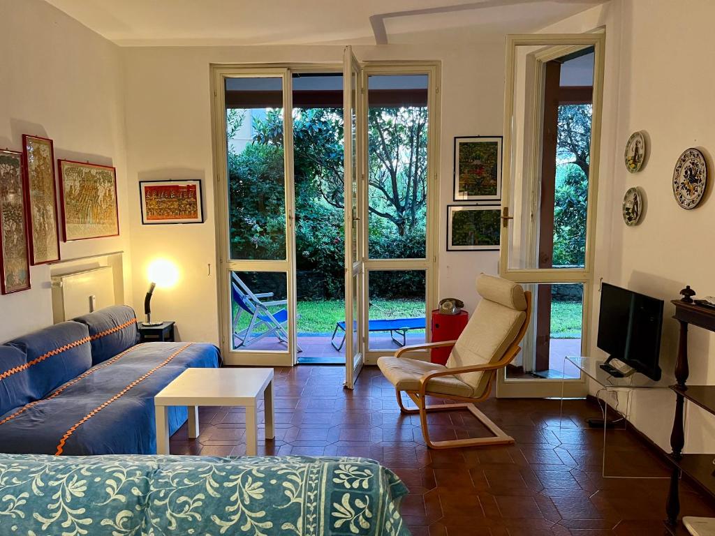 Μια τηλεόραση ή/και κέντρο ψυχαγωγίας στο Casa Berizzi Mare - Arenzano Pineta Centro