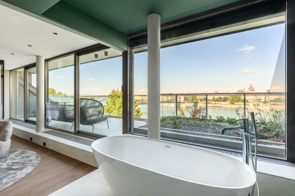 Leon Hotel & Lounge - Resim 39