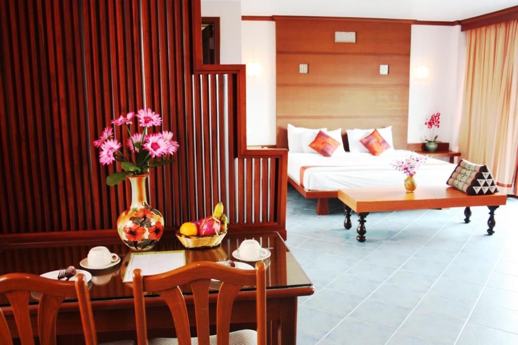 Postel nebo postele na pokoji v ubytování Hua Hin Loft