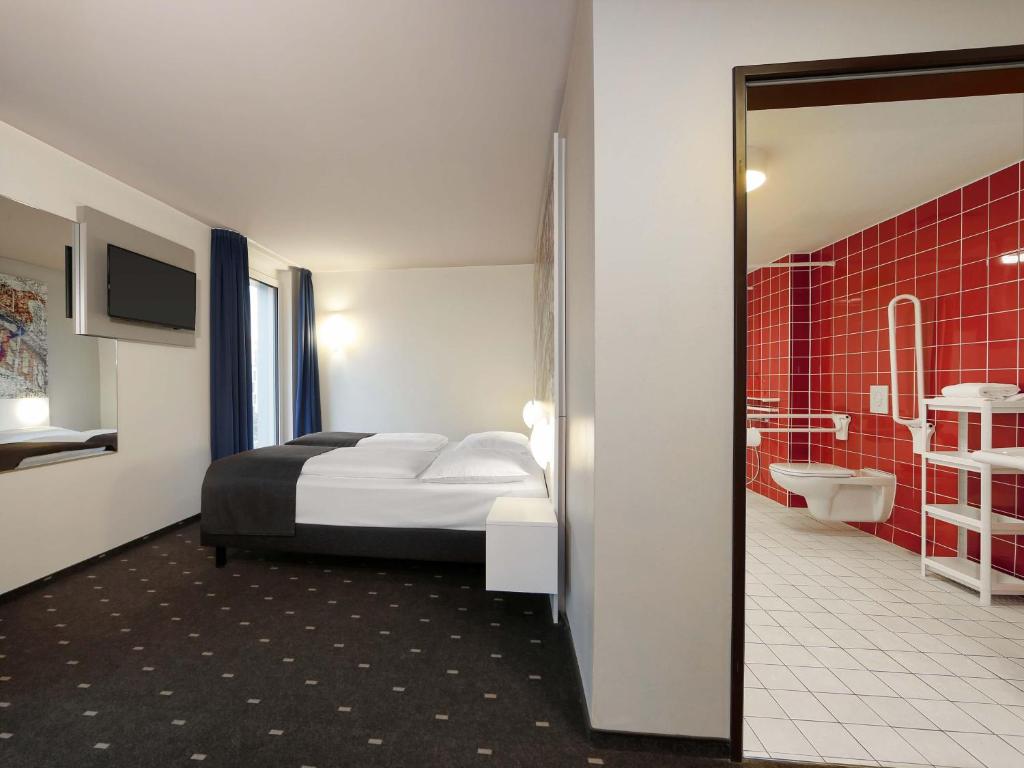 B&B HOTEL Berlin-Alexanderplatz - Resim 19