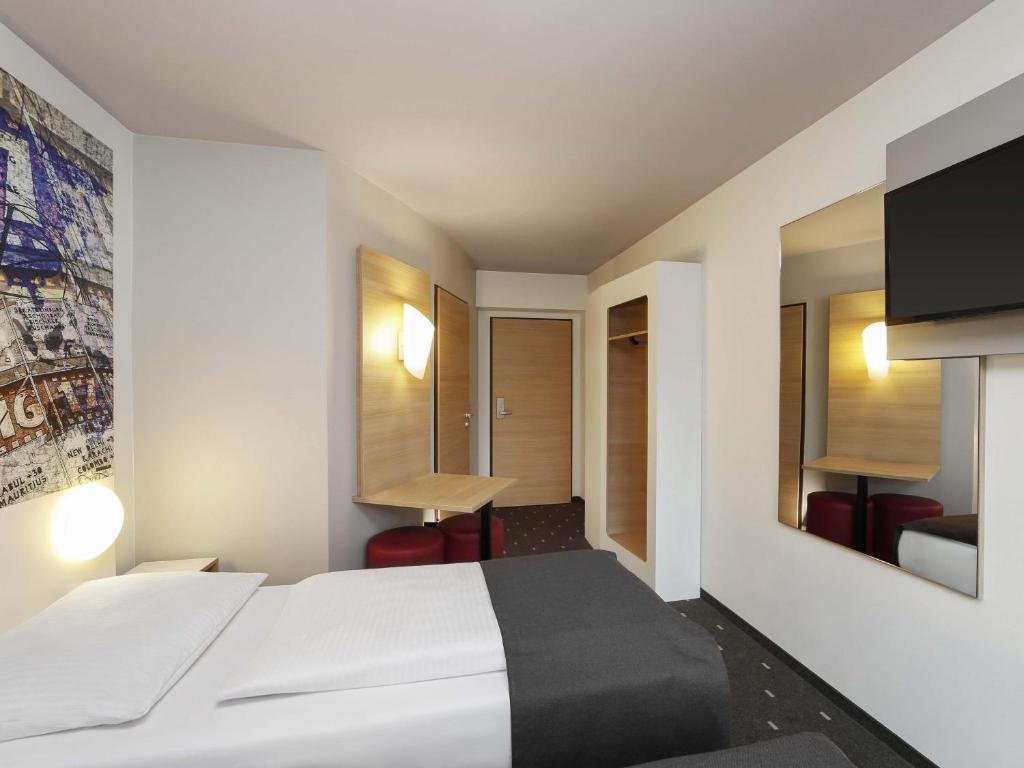 B&B HOTEL Berlin-Alexanderplatz - Resim 13