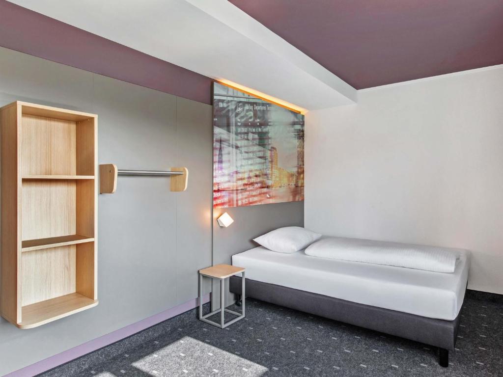 B&B Hotel Hamburg-Airport - Resim 15