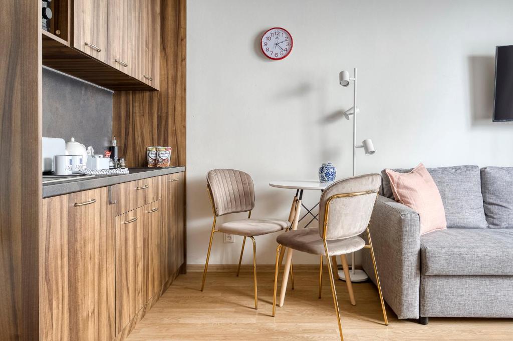 Anmut by Revelton - Resim 33