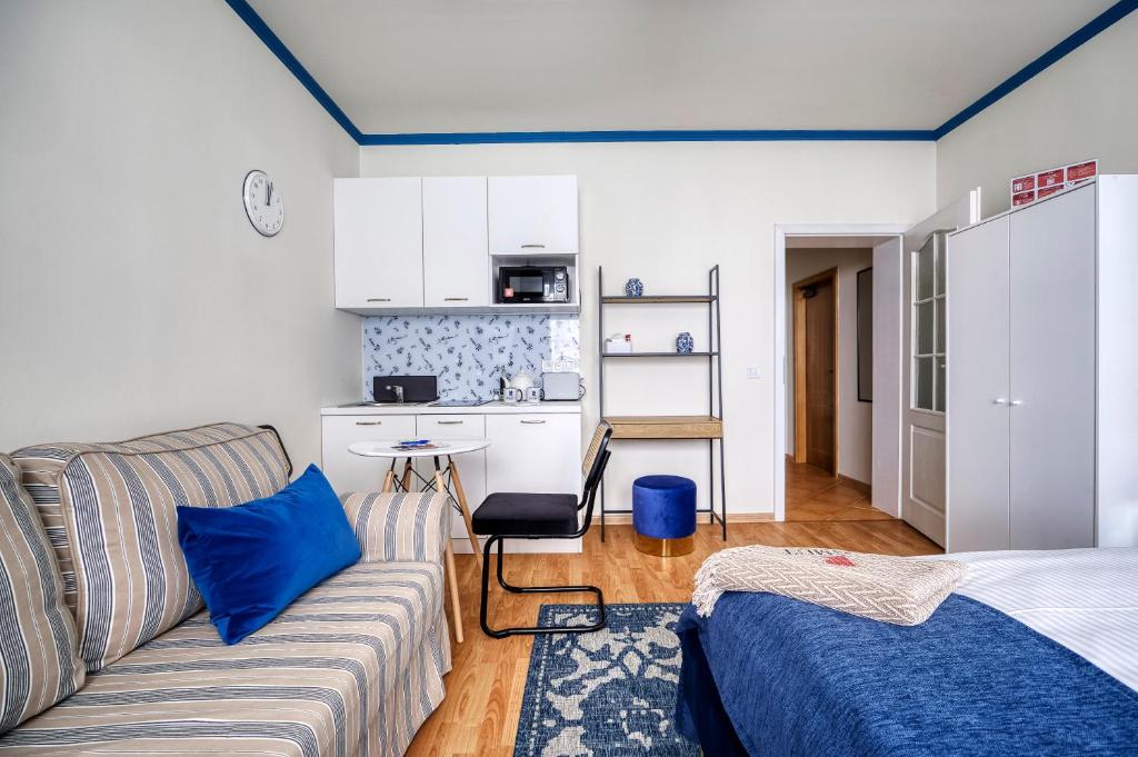 Anmut by Revelton - 19