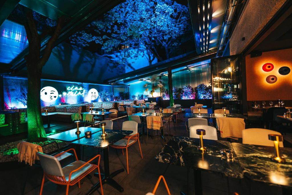 Hotel Deutsches Theater Landwehrstraße - Resim 18