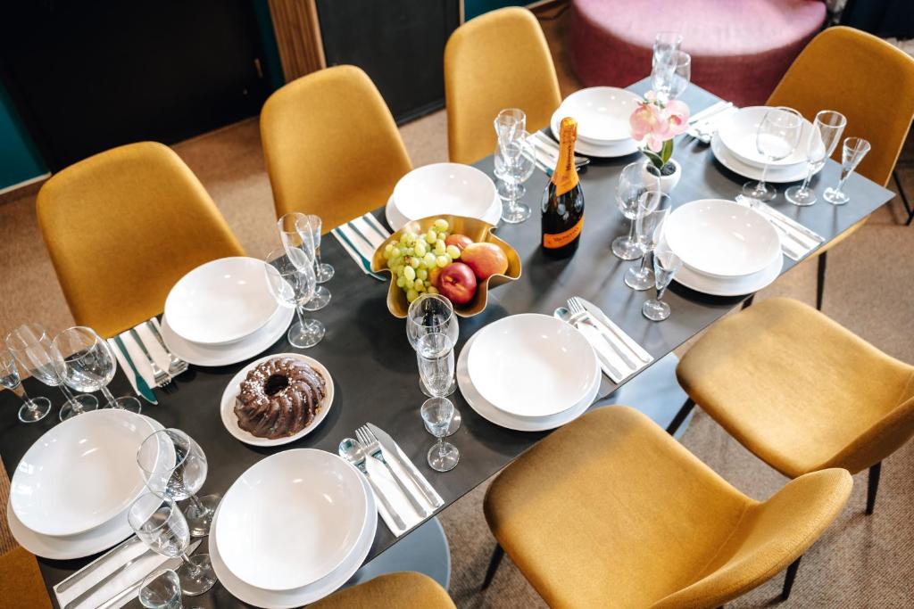 Smichov MixHause Residence by Wagnerstays - Resim 19