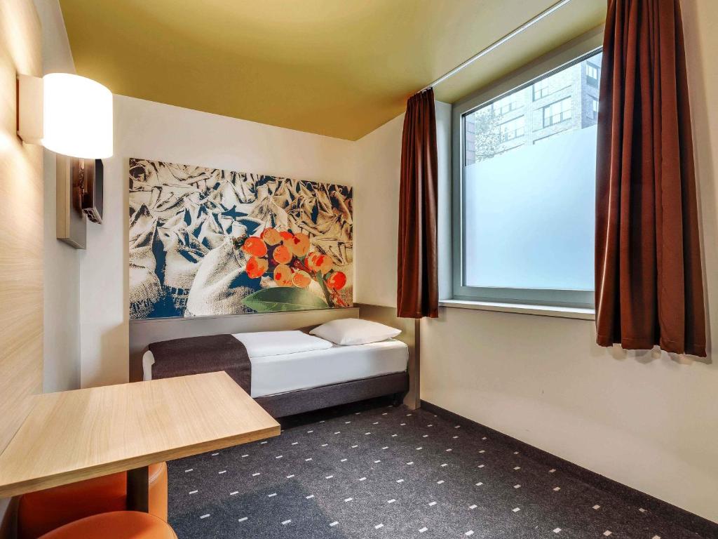 B&B Hotel Bremen-Überseestadt - Resim 19