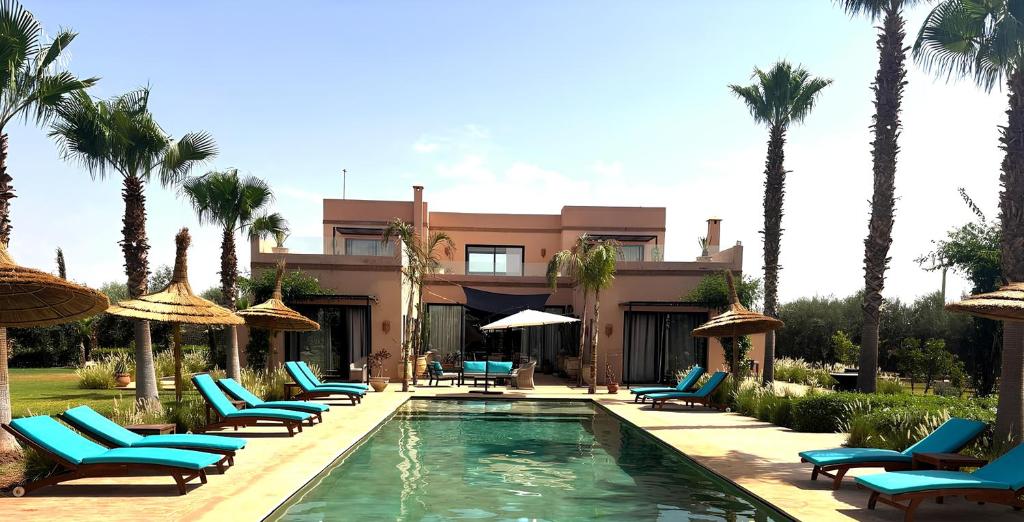 Bazén v ubytování Villa Sbaa Marrakech nebo v jeho okolí