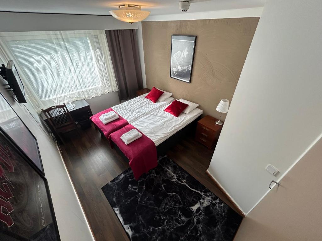 Rock Hotel Somero - Twin Room With Private Bathroom