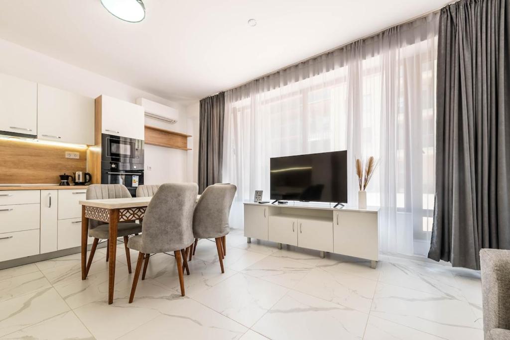 Zhelyazkova Sunny 2BR Apartment Varna، مدينة فارنا (أسعار محدثة لعام 2025)