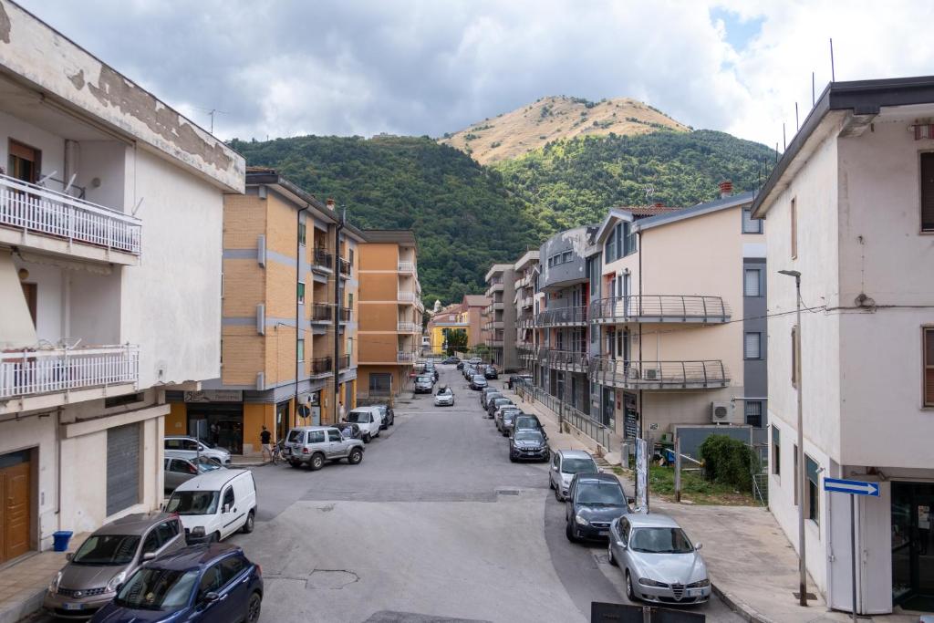 En generel udsigt til bjerge eller udsigt til bjerge taget fra lejligheden