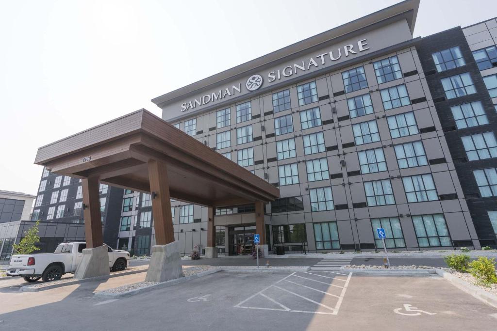 Sandman Signature Winnipeg Airport Hotel & Suites - Resim 2