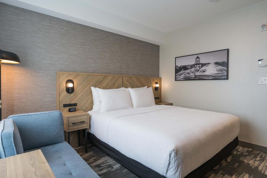 Sandman Signature Winnipeg Airport Hotel & Suites - Resim 9