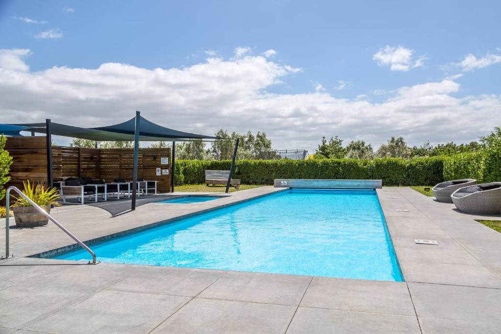 Sunset On Syrah - Resim 4