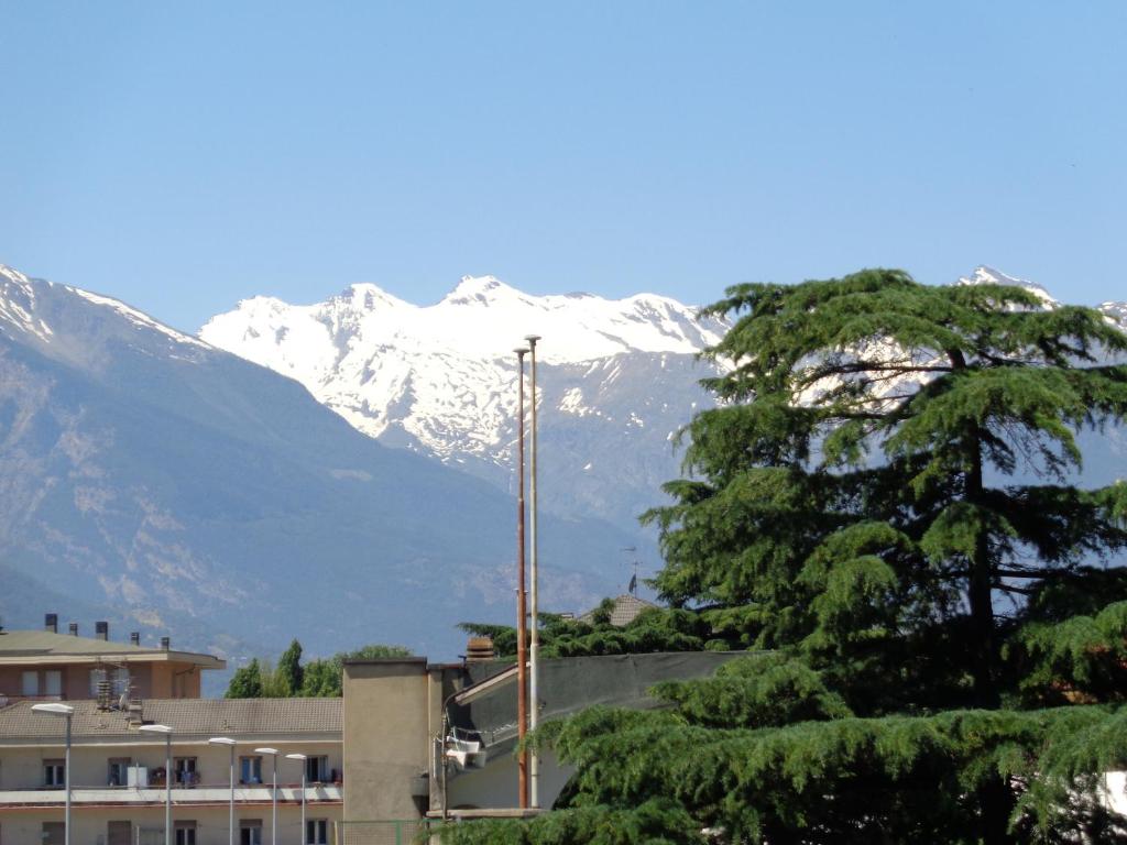 Alloggio azzurro CIR Alloggio Turistico VDA Aosta 0099 - Apartamento Con Vistas A La Montaña