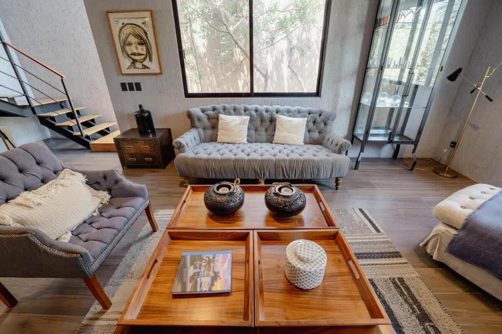 Ruang duduk di Art House Tulum - A Living Work of Art