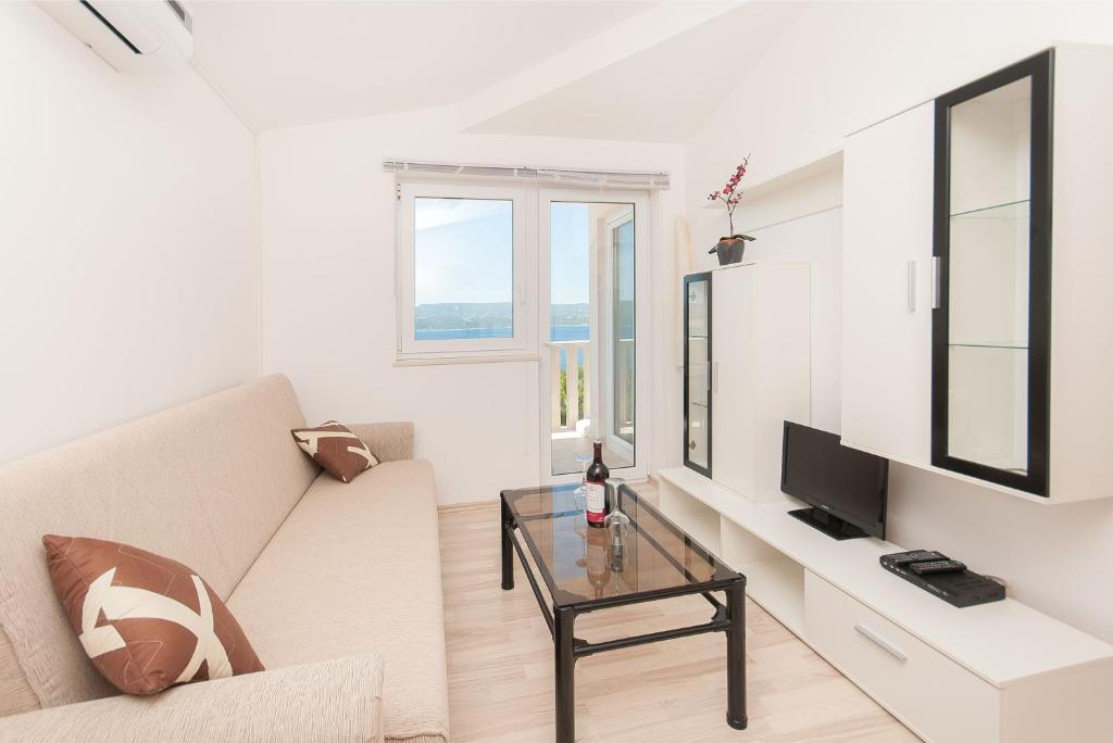 TV a/nebo společenská místnost v ubytování Apartmani Vesna