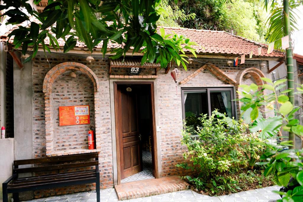 Tam Coc Lakeside Homestay - 15