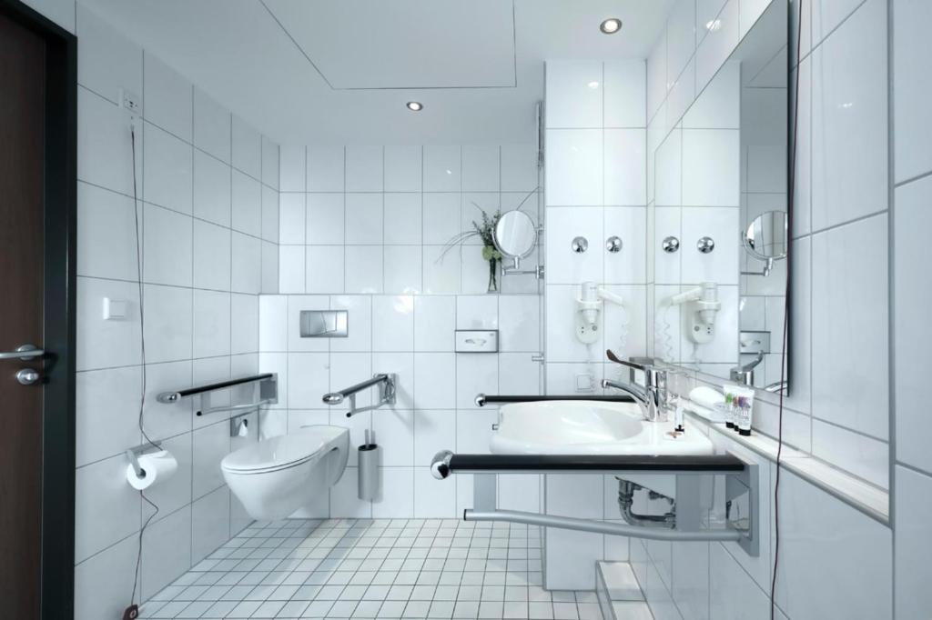 Best Western Premier IB Hotel Friedberger Warte - Resim 4