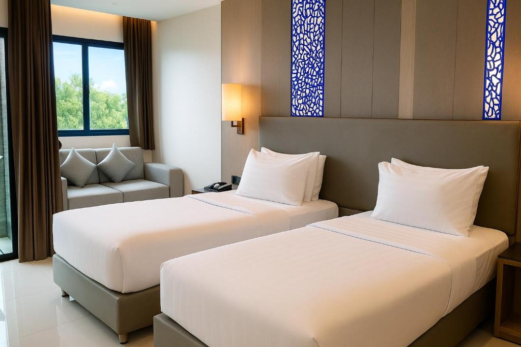 
Deluxe Twin Room with Balcony
