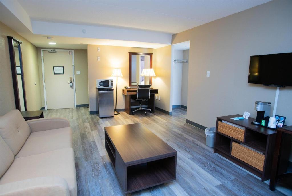 Super 8 by Wyndham Mississauga - Resim 14