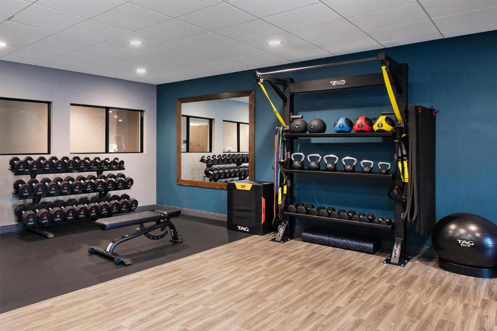 Hampton Inn Coventry-Warwick Area photo